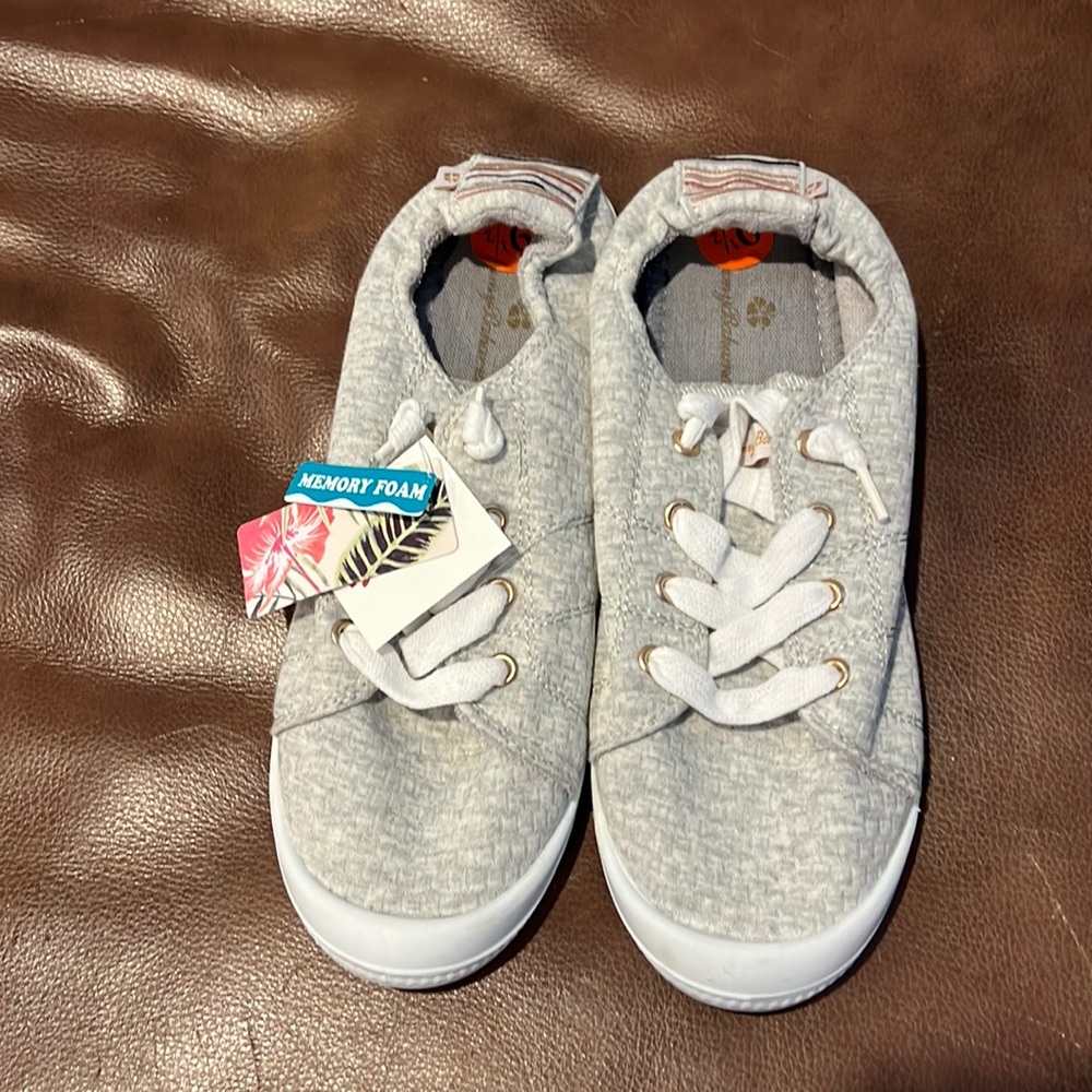 NWT Tommy Bahama Lightweight Sneakers